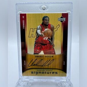 2005-06 Upper Deck Hardcourt Signatures Udonis Haslem Auto with Magnetic Case